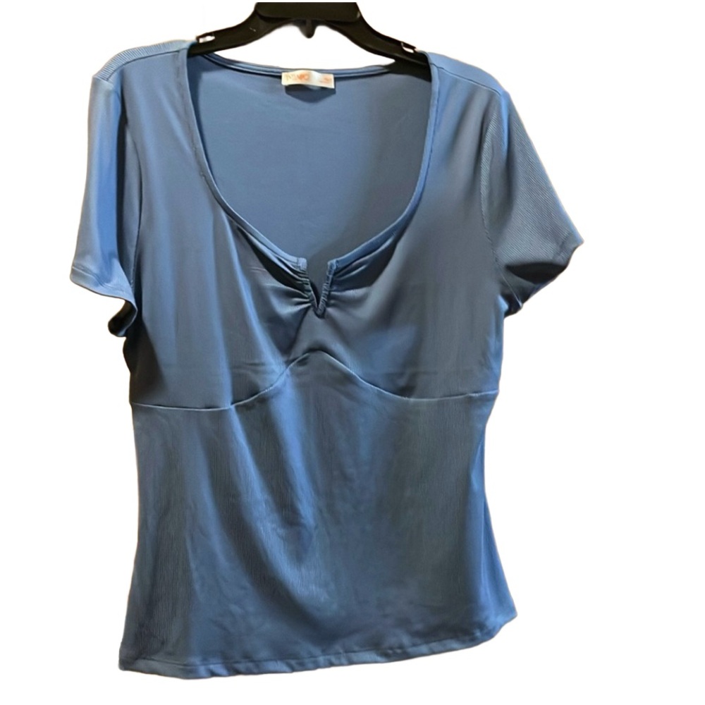 in tempo blue top size medium